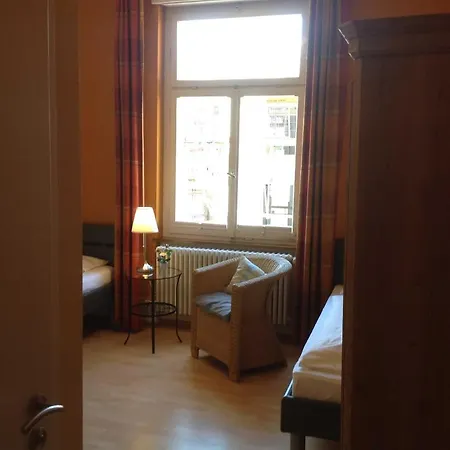 Edelmann Zimmervermietung *